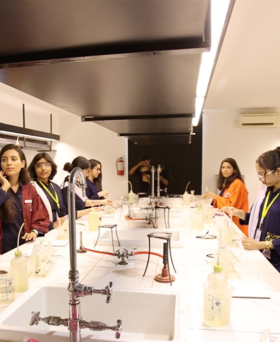 chem-lab-001